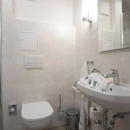 Residenz Am Berg 4*